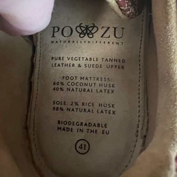 Po-Zu | Vegan Sneakers Red Gum Bottom Sz 41/9‎ - Picture 7 of 7